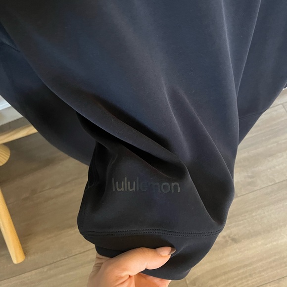 Black Lululemon Soft streme pull over - Picture 9 of 9